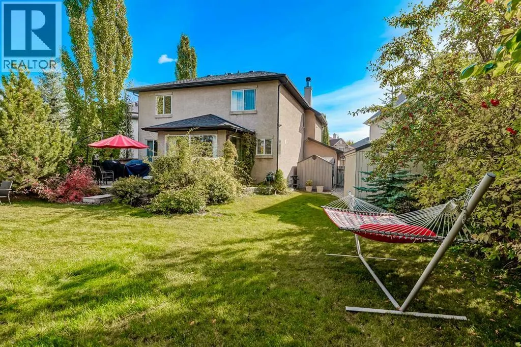 57 Strathlea Grove SW