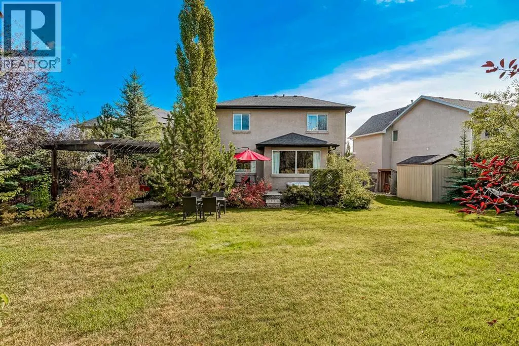 57 Strathlea Grove SW