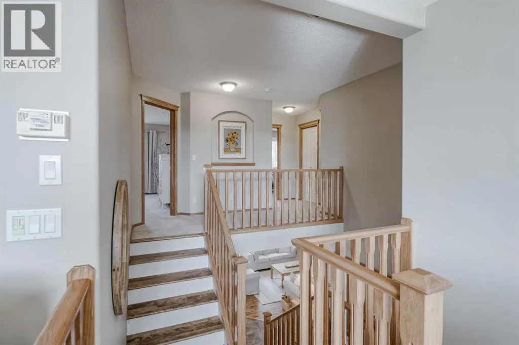 57 Strathlea Grove SW