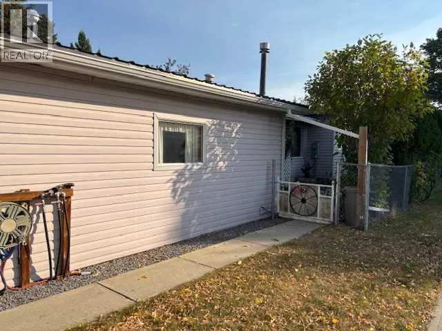 15 Willow Road W