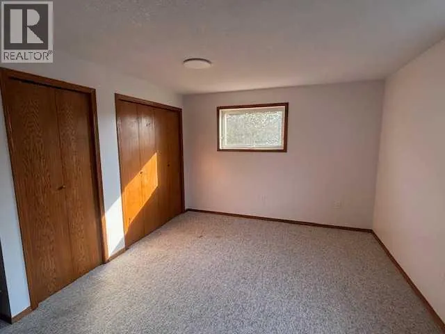 15 Willow Road W