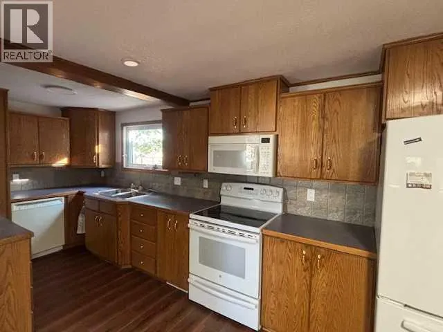 15 Willow Road W