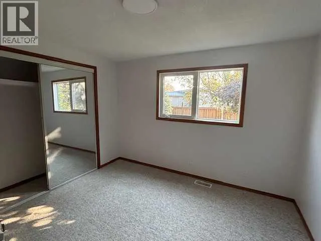 15 Willow Road W