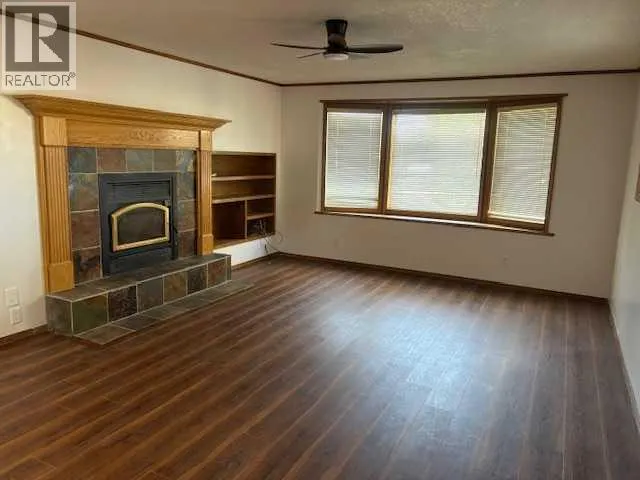 15 Willow Road W