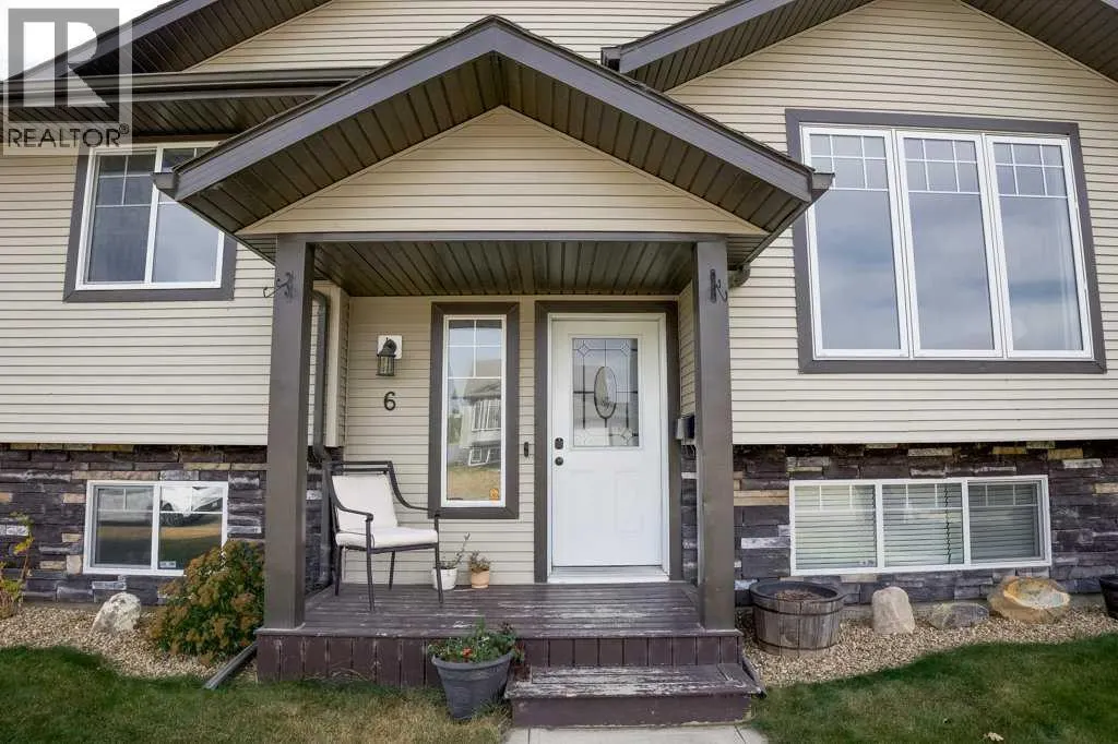 6 Coachill Street