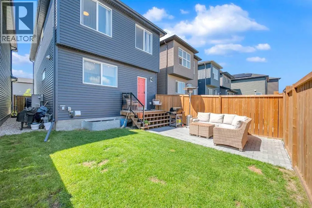 18 Wolf Creek Rise SE