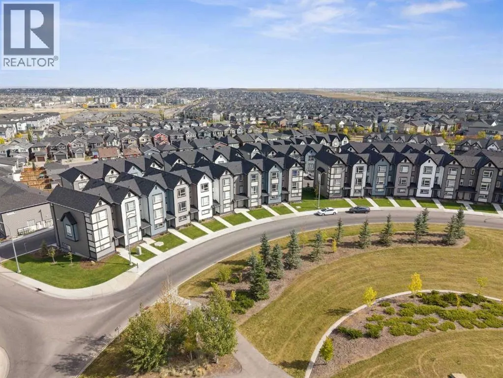 54 Evanscrest Manor NW
