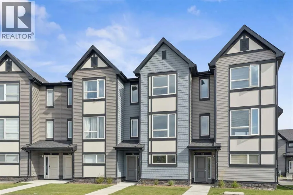 54 Evanscrest Manor NW