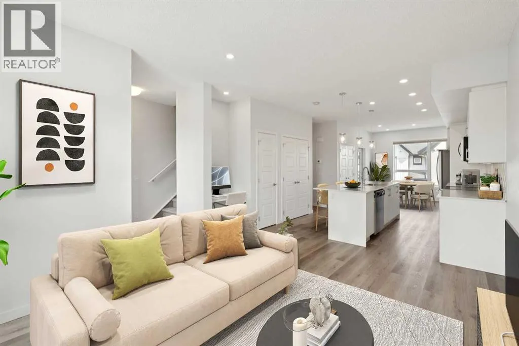 54 Evanscrest Manor NW
