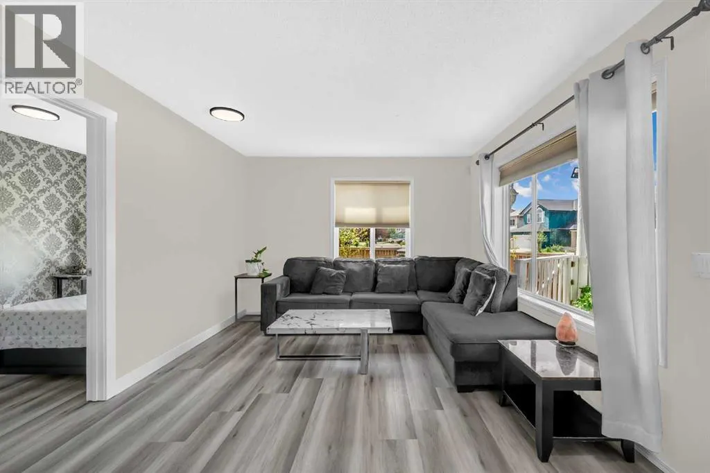 4 Saddlecreek Terrace NE