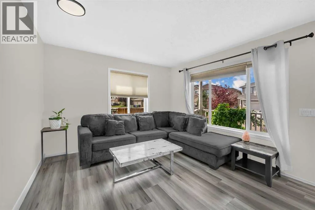 4 Saddlecreek Terrace NE