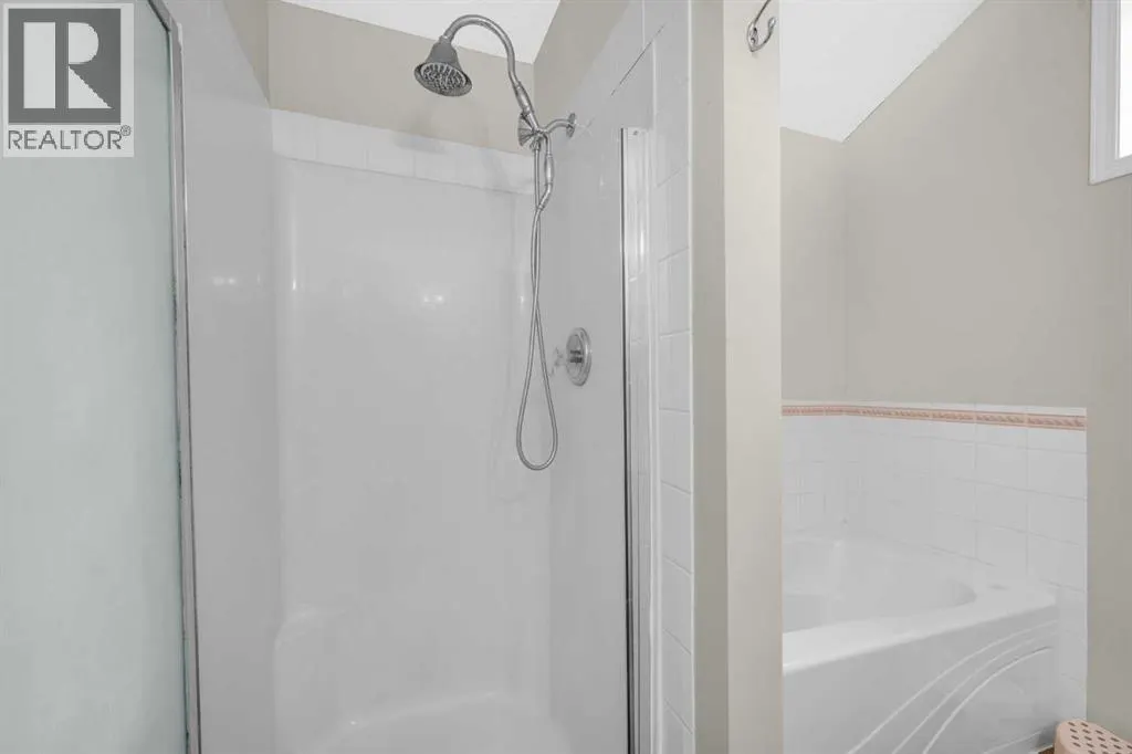 4 Saddlecreek Terrace NE