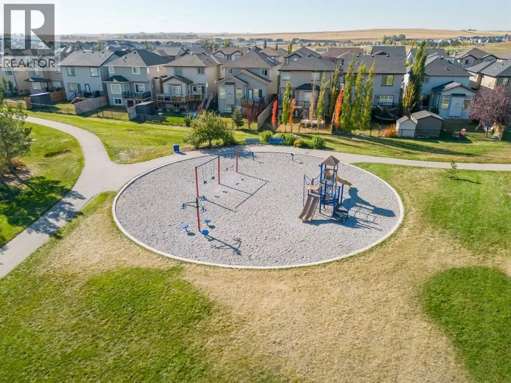 2938 Chinook Winds Drive SW