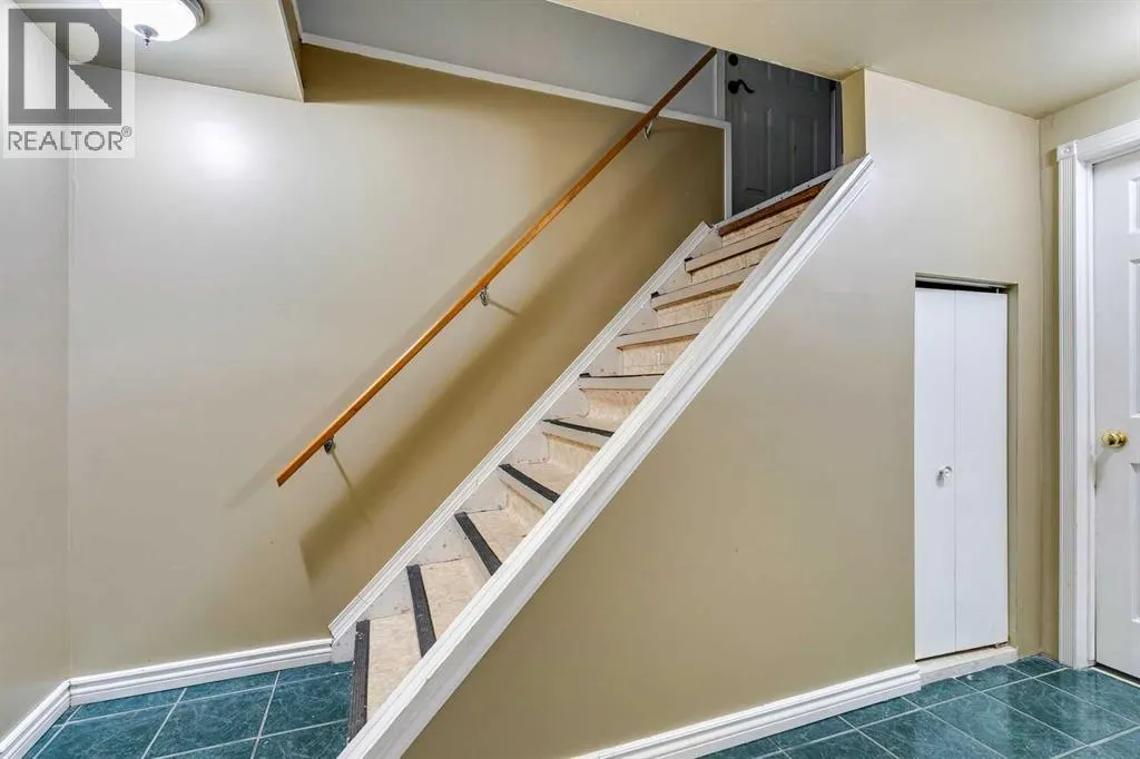 100 Allandale Close SE