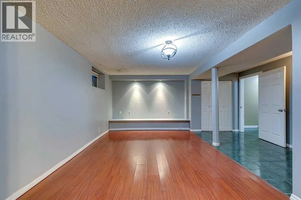 100 Allandale Close SE