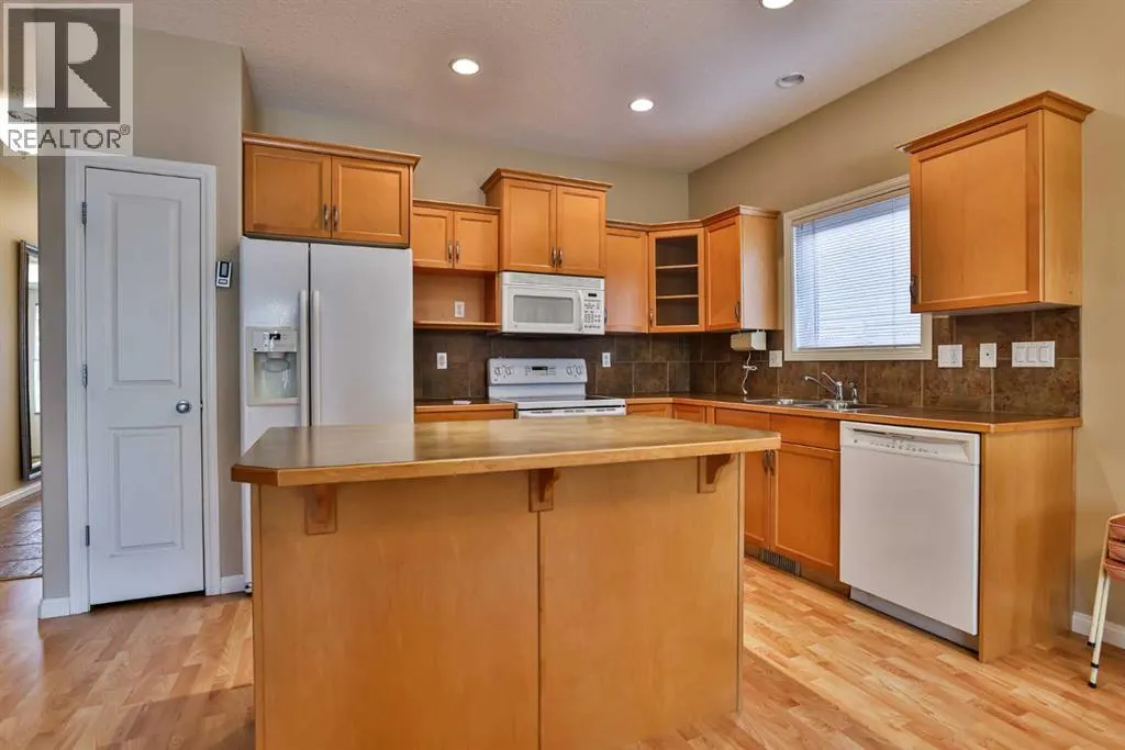 25, 150 Fairmont Road S