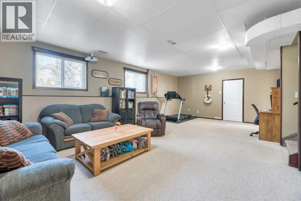 102 Parklane Drive