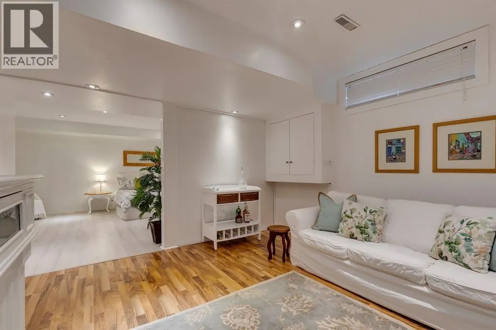 1145 Sunlake Link SE