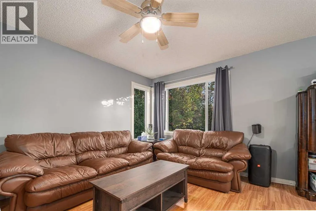 826 Columbia Boulevard W