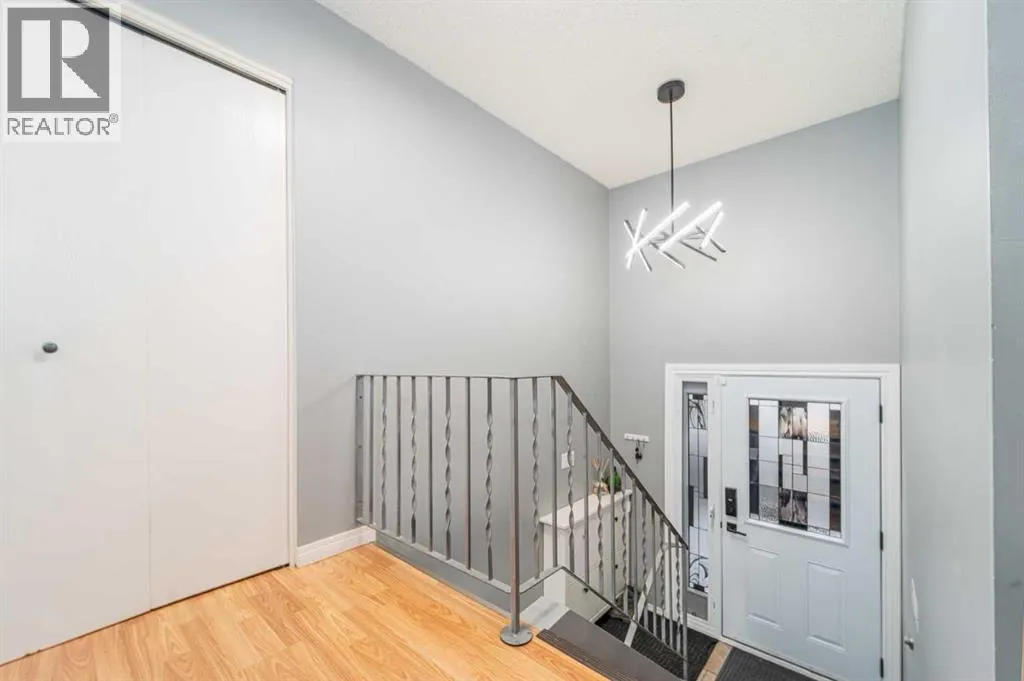 826 Columbia Boulevard W