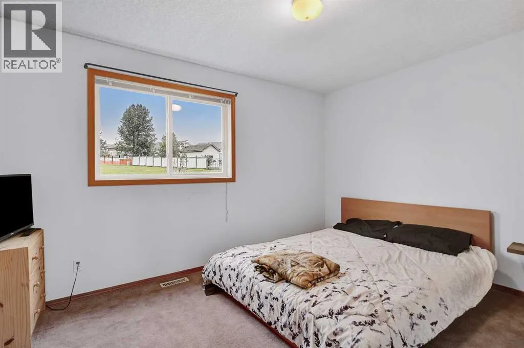 10816 STERN CRES