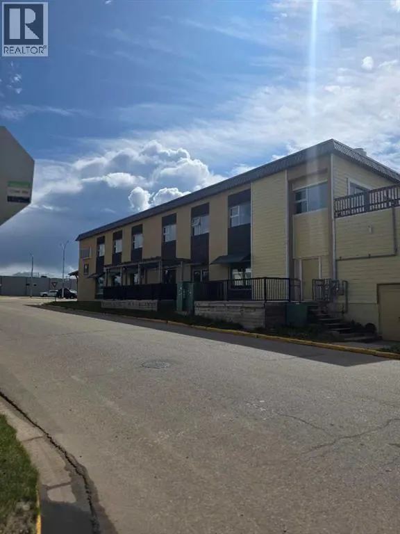 1800 Pine Plaza