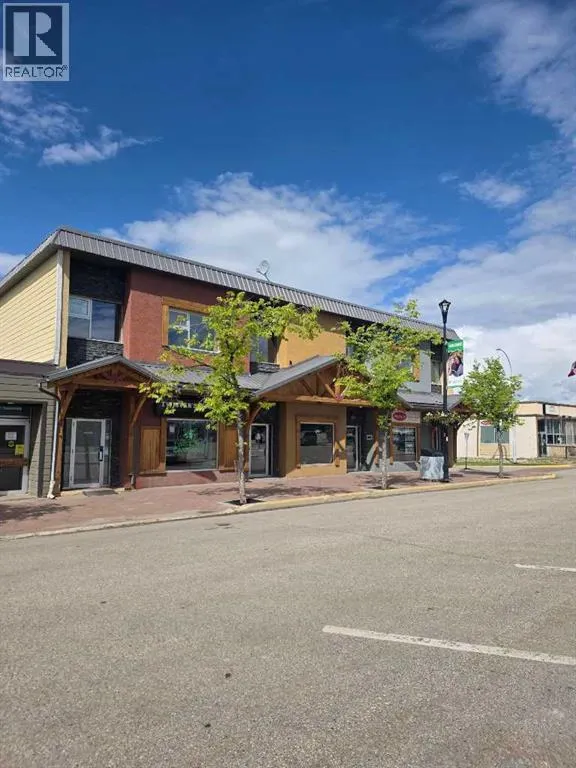1800 Pine Plaza
