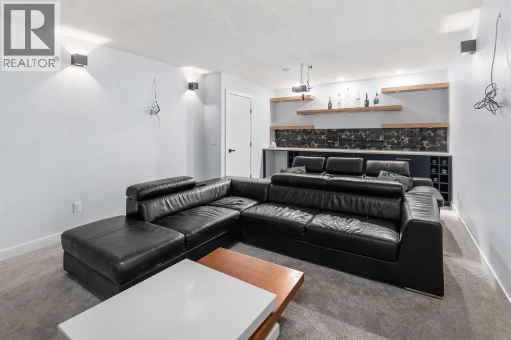 13 Calterra Court