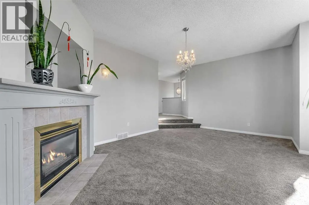 22 Cimarron Crescent