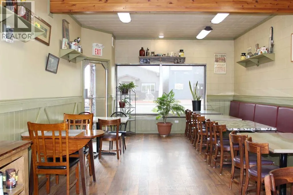 114 4th Avenue SW