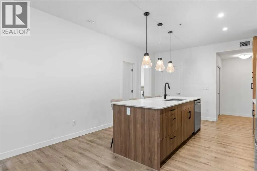 112, 40 Walgrove Walk SE