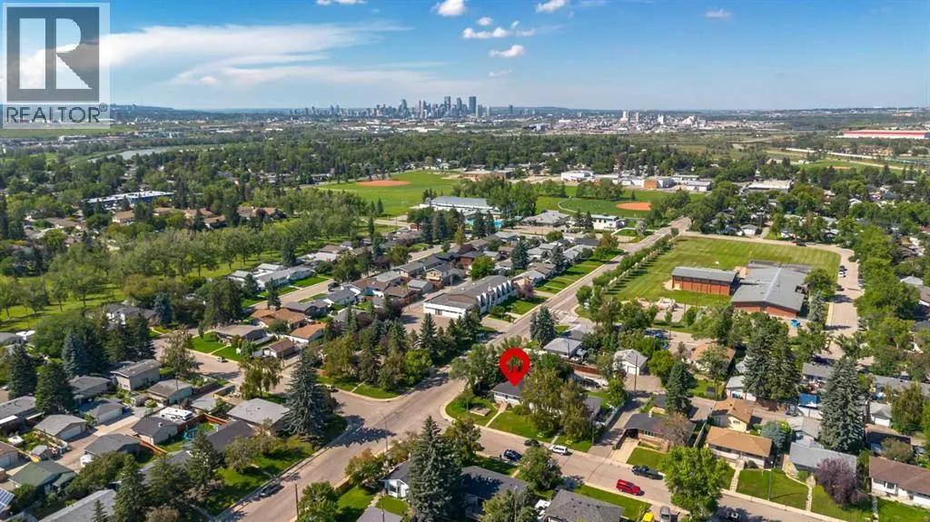 228 Lynnwood Drive SE