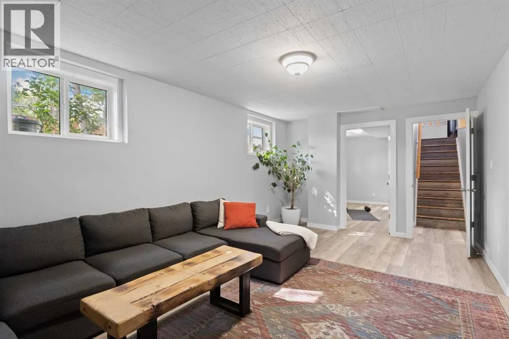 228 Lynnwood Drive SE