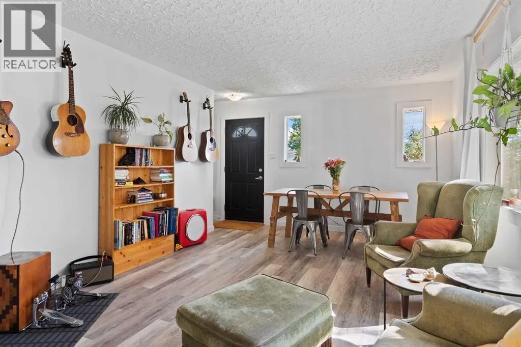 228 Lynnwood Drive SE