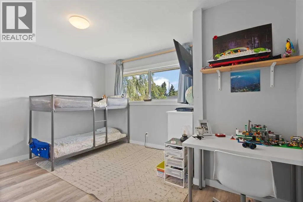 228 Lynnwood Drive SE