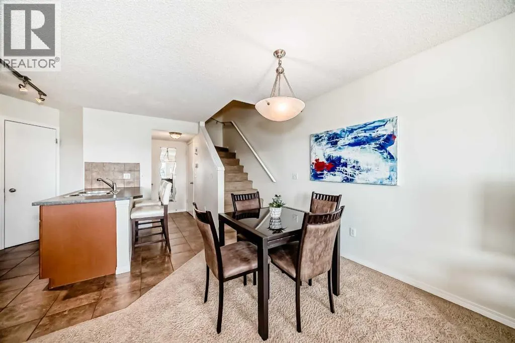 #12, 21 McKenzie Towne Gate SE