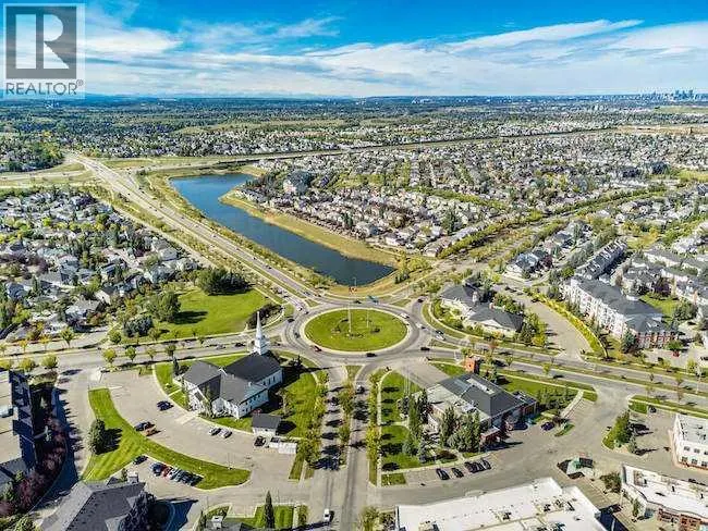 #12, 21 McKenzie Towne Gate SE