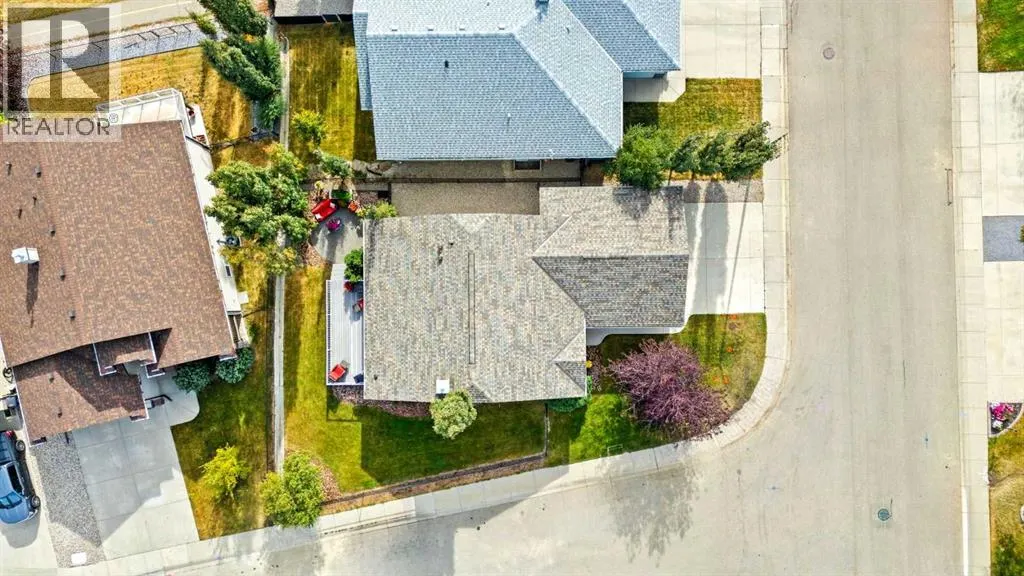79 Hillcrest Boulevard