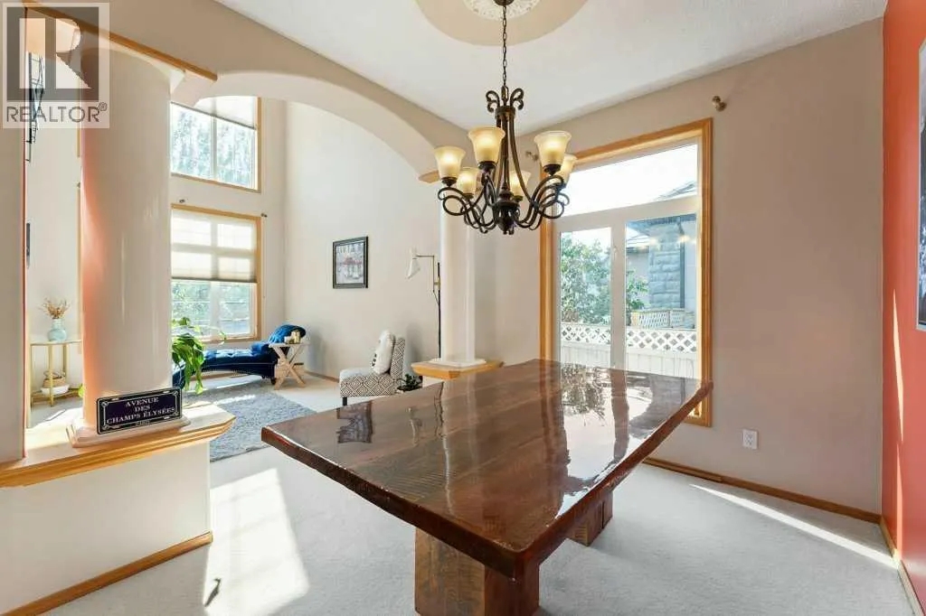 10 Grande Point Estates