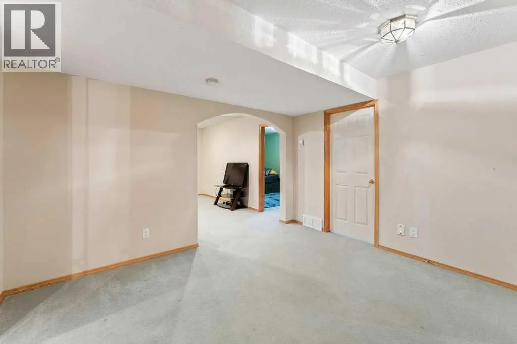 10 Grande Point Estates