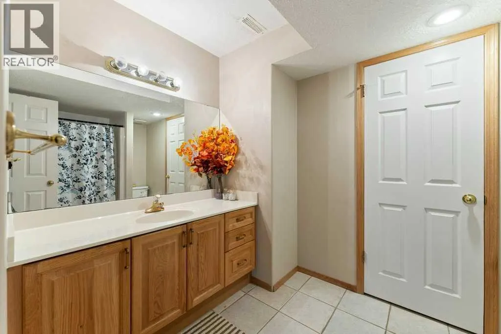 10 Grande Point Estates