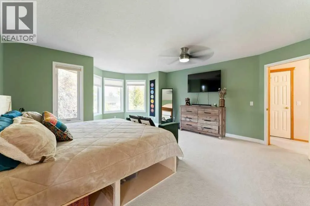 10 Grande Point Estates