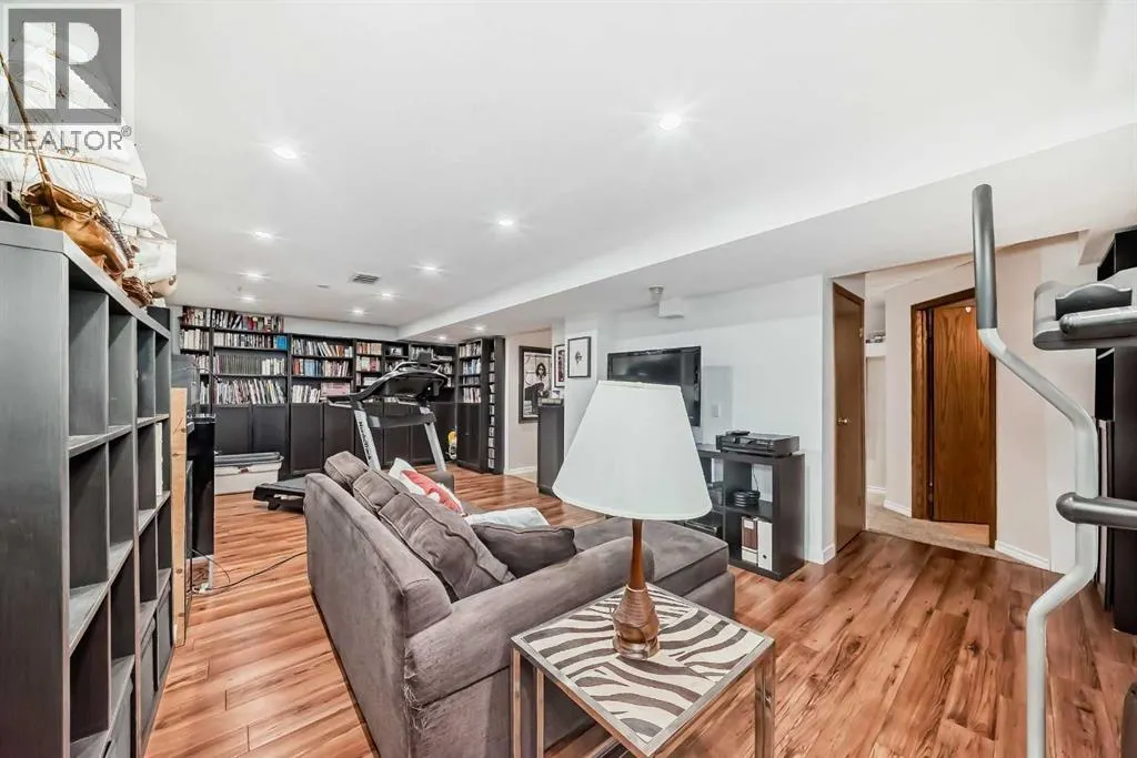 164 Woodfield Road SW