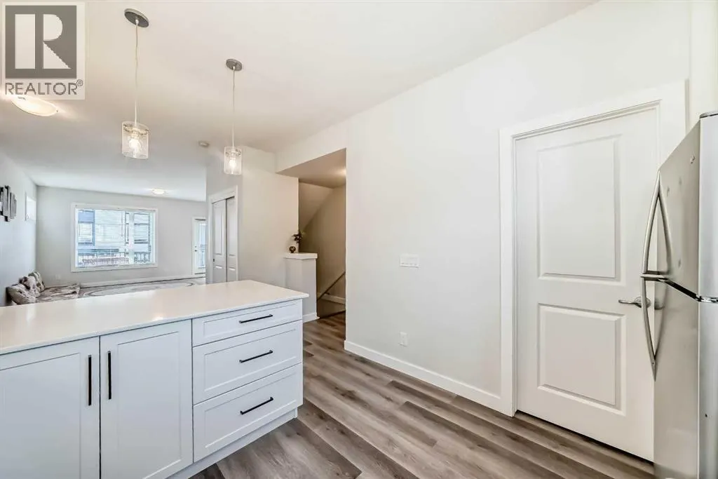 30 Evanscrest Park NW