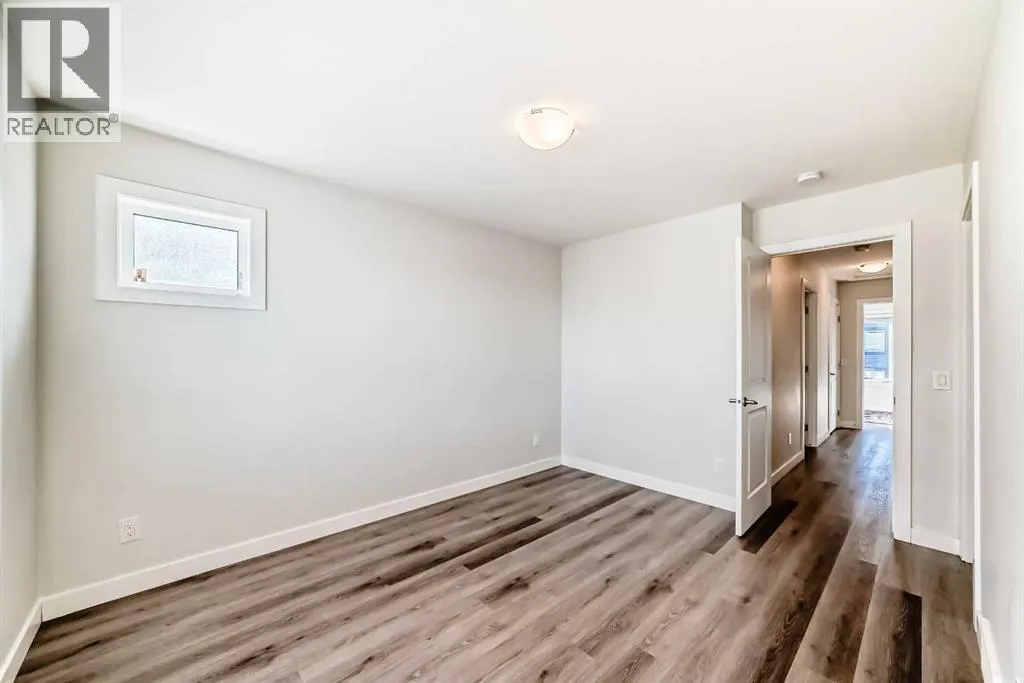 30 Evanscrest Park NW
