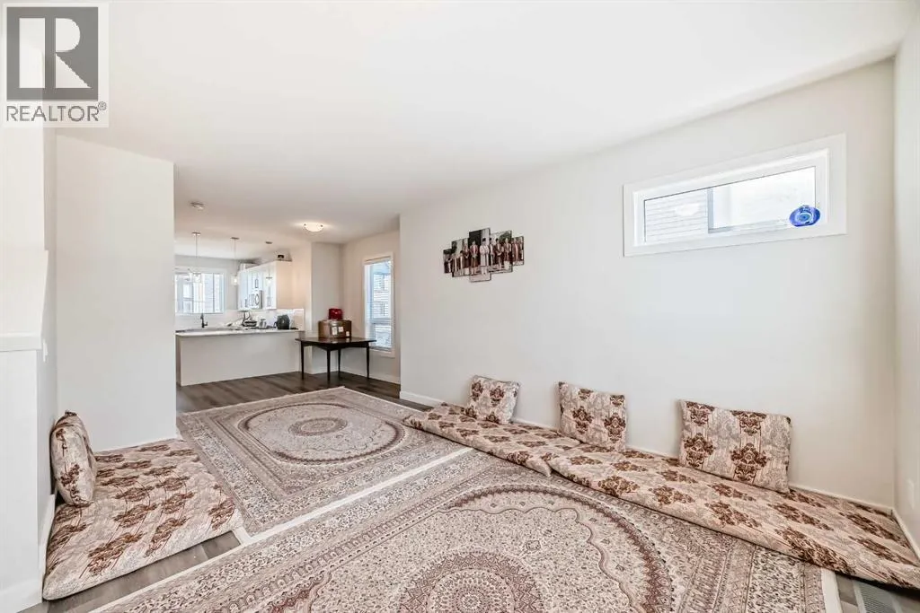 30 Evanscrest Park NW