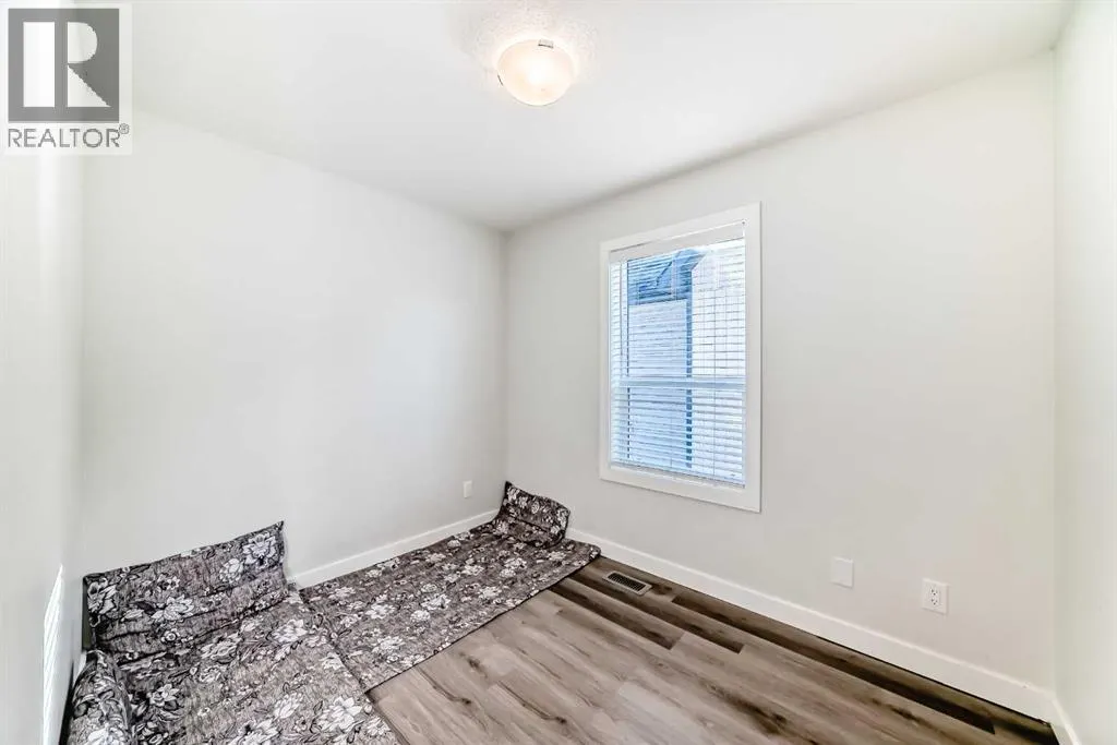 30 Evanscrest Park NW