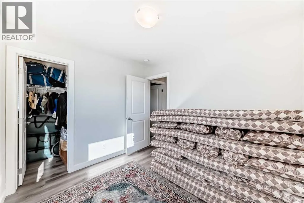 30 Evanscrest Park NW