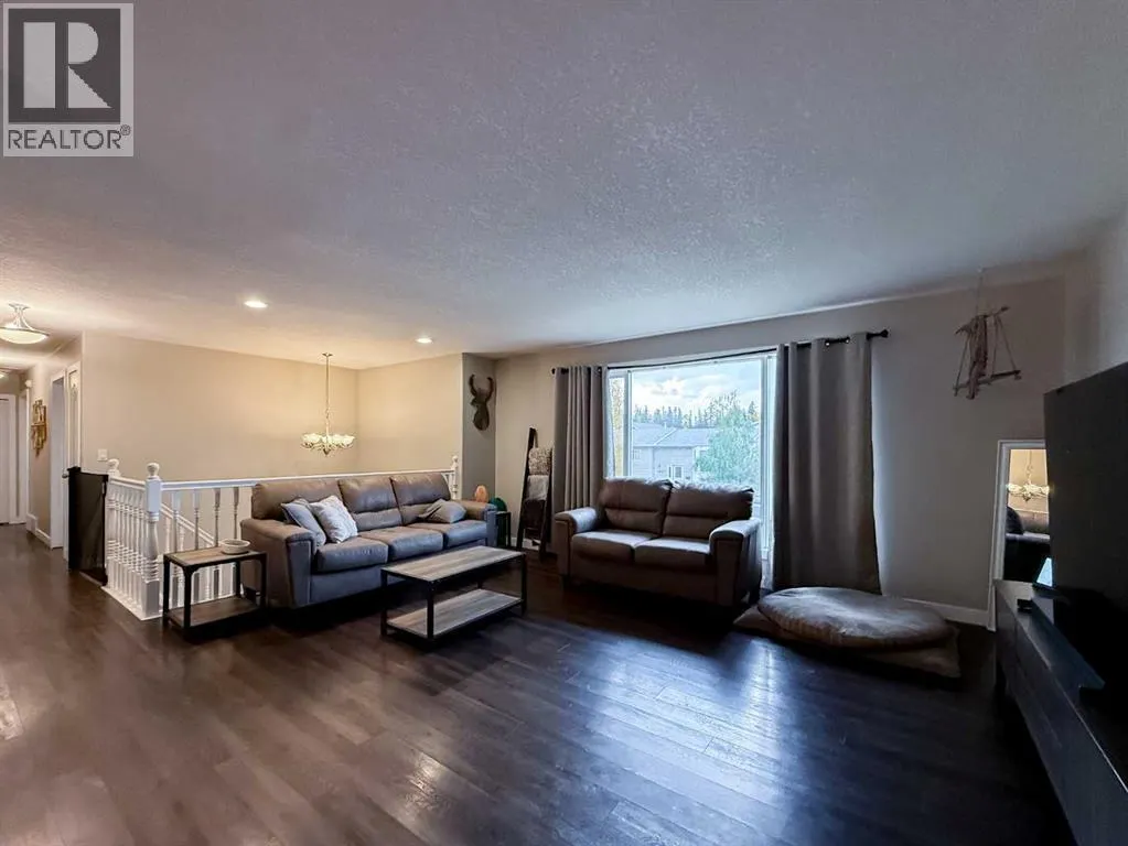 127 Sitar Crescent