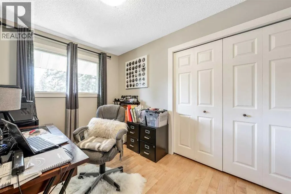 223 Brookpark Drive SW
